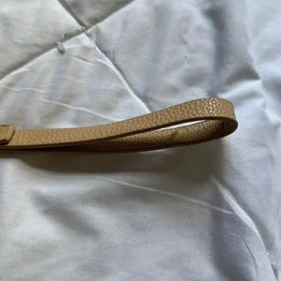 BCBG Paris small faux leather wristlet - Picture 4 of 4